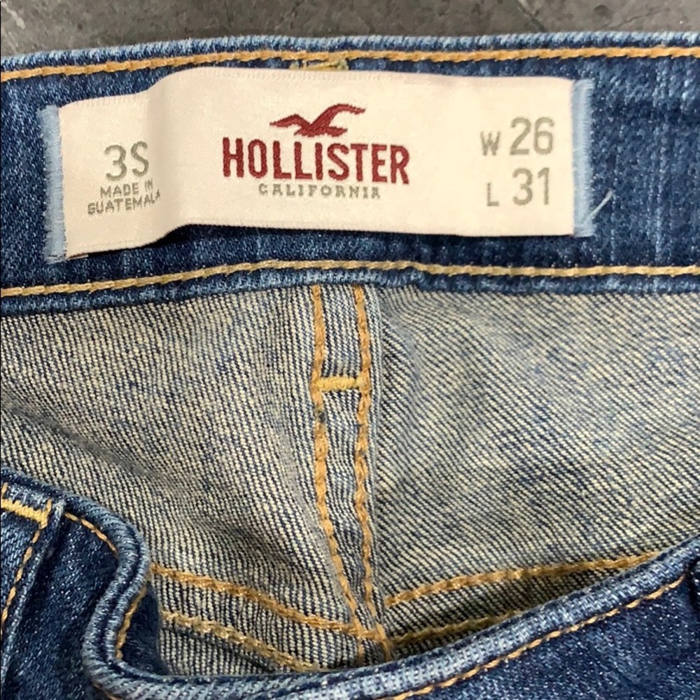Hollister  3S w26 - Picture 2 of 4